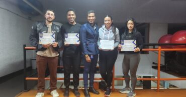 Asistentes al Diplomado con su certificado respectivo